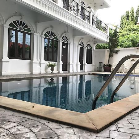 Chic Boutique Hotel Phuket Exterior photo